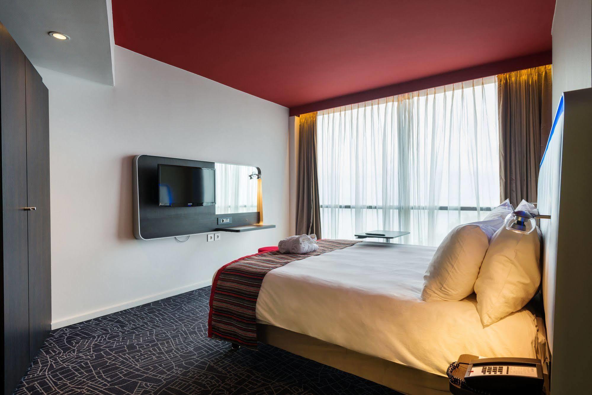 Park Inn By Radisson Libreville Exteriör bild